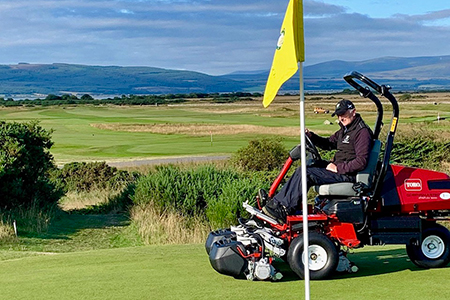 Eoin Riddell on the Championship Course