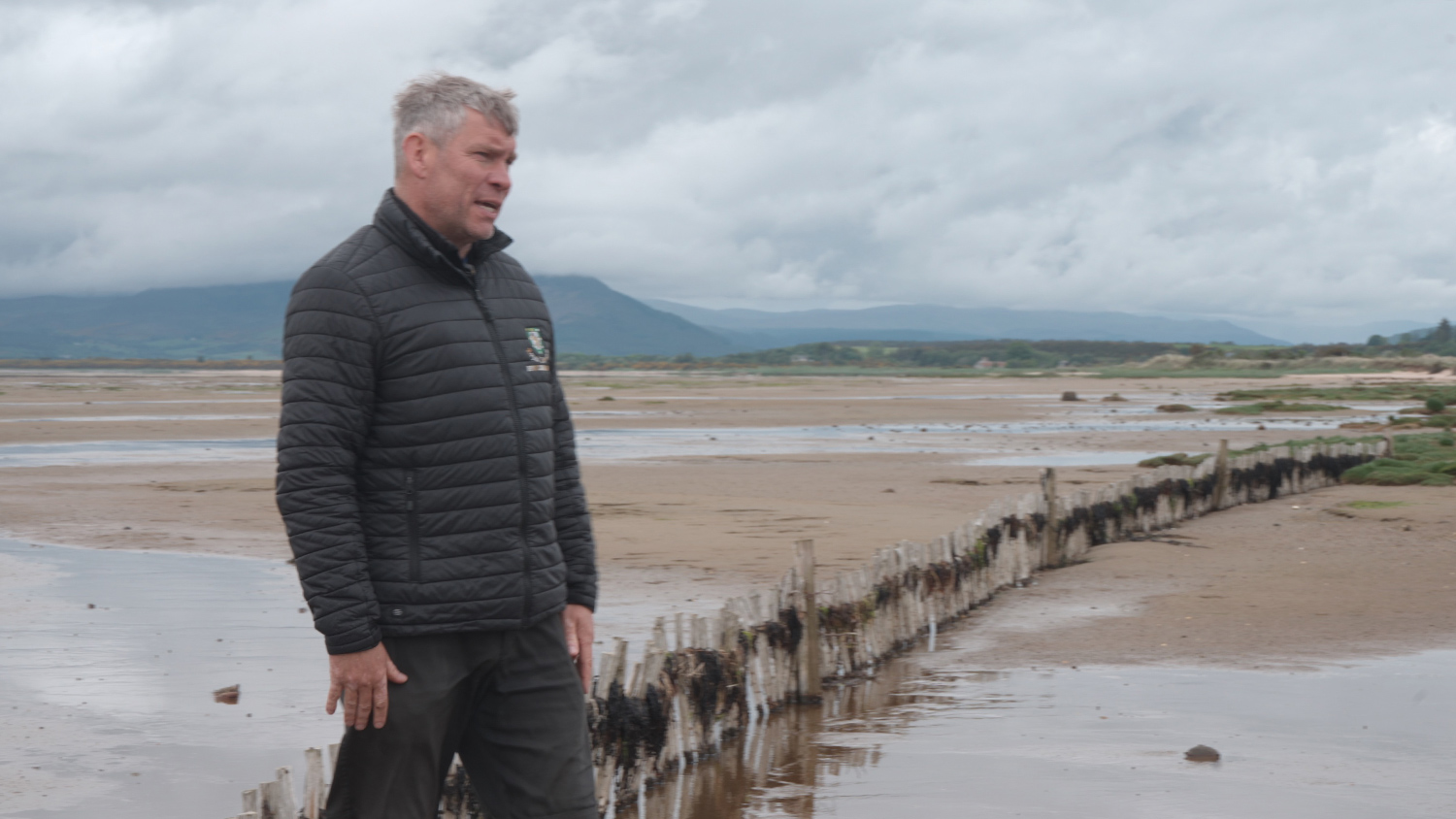 JOIN SCOTT ON THE DORNOCH FIRTH SHORELINE 